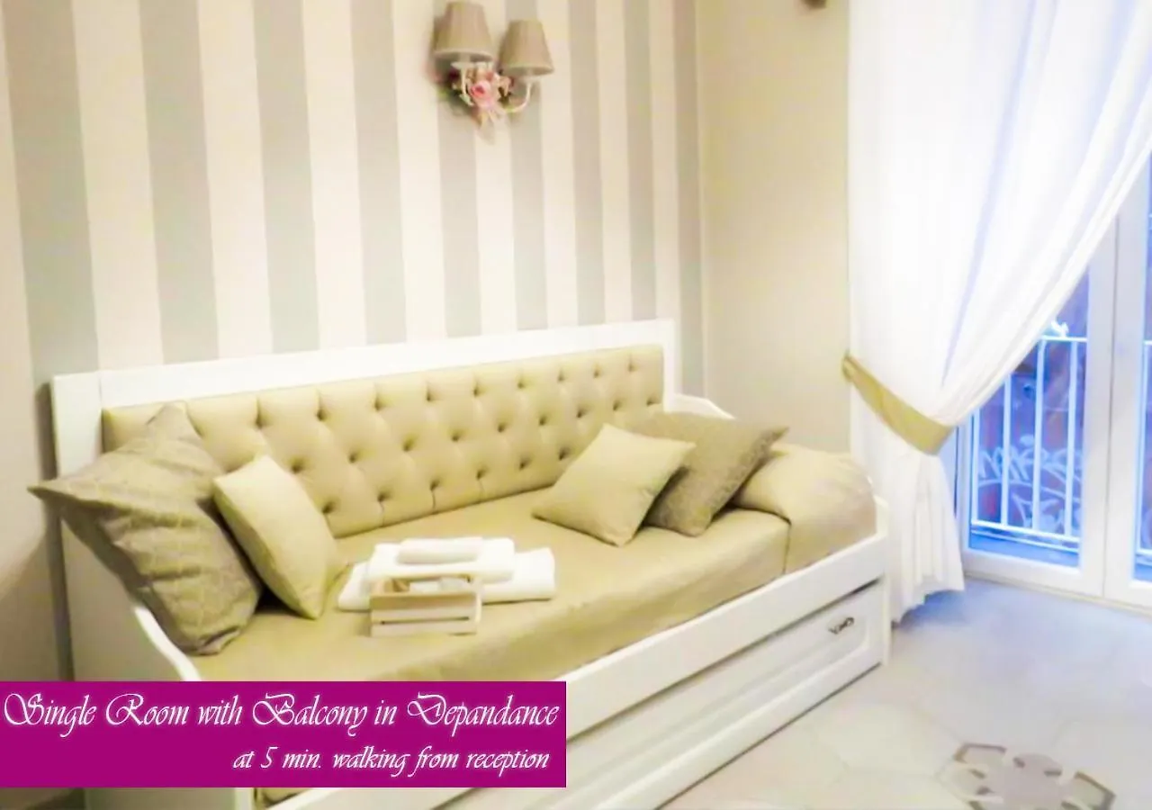 Bed & Breakfast Medea Naples